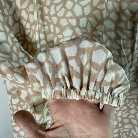 Vineyard Vines Blouse • Women’s large - Picture 3 of 8